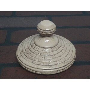 Vintage ceramic lid only 4&5/8" outer rim cream color brick pattern canister top